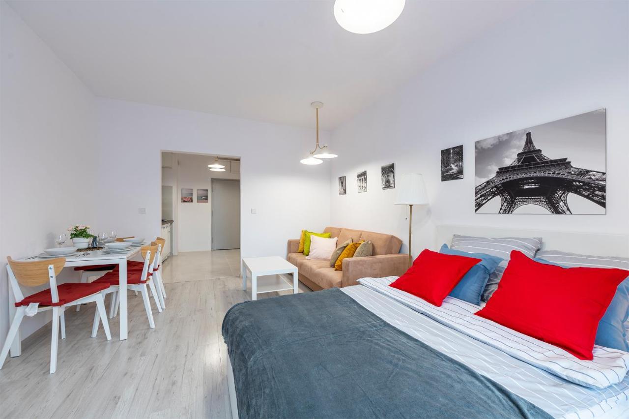 Luxury In City -3- Studio Bright & Secure Free Parking Лодзь Экстерьер фото